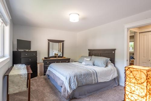 2201 Mcbride Street, Trail, BC - Indoor Photo Showing Bedroom