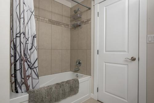 2201 Mcbride Street, Trail, BC - Indoor Photo Showing Bathroom