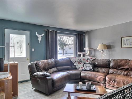 Living room - 879 Rue Côté, Rouyn-Noranda, QC - Indoor Photo Showing Living Room