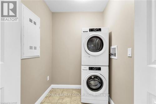 #202 -263 Butler St, Lucan Biddulph, ON - Indoor Photo Showing Laundry Room