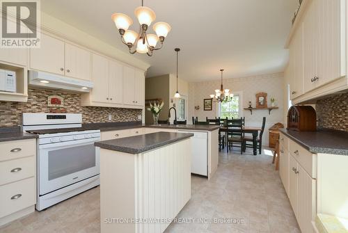114520 27/28 Sdrd, East Luther Grand Valley, ON - Indoor Photo Showing Kitchen