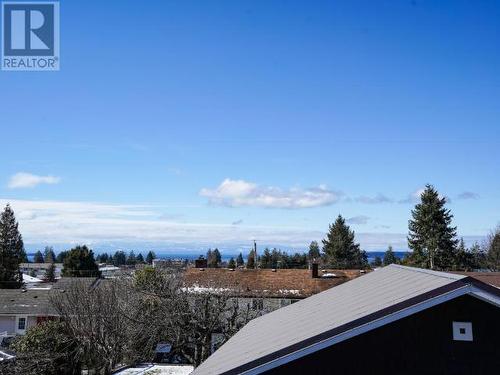 4743 Fernwood Ave, Powell River, BC - Outdoor With View