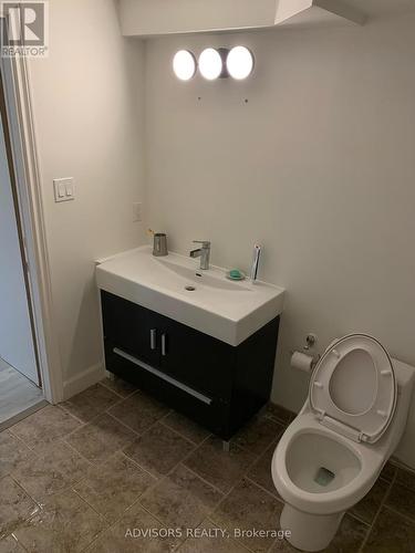 48 Briar Road, Barrie, ON - Indoor Photo Showing Bathroom