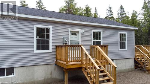 147 Dorcas Bay Road, Northern Bruce Peninsula, ON - Outdoor With Exterior