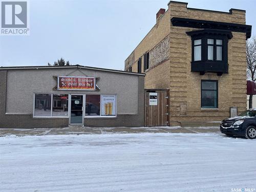 702 Railway Avenue, Rosthern, SK 