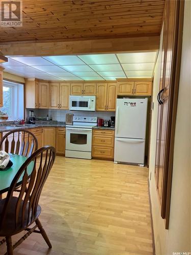 1312 Reed Bay, Prince Albert, SK - Indoor Photo Showing Kitchen