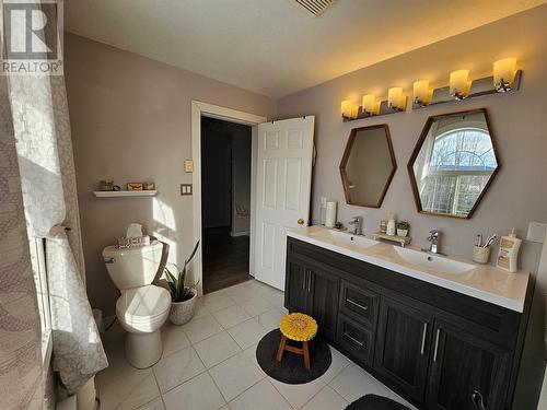 379 97 Highway S, Chetwynd, BC - Indoor Photo Showing Bathroom