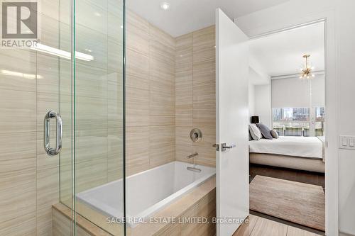 #601 -170 Avenue Rd, Toronto, ON - Indoor Photo Showing Bathroom