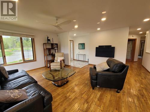 774 Kalum Lake Road, Terrace, BC - Indoor Photo Showing Living Room