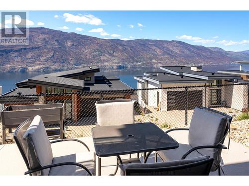 570 Clifton Court, Kelowna, BC - Outdoor With Body Of Water