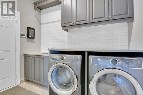 3232 Harvester Crescent, Kemptville, ON - Indoor Photo Showing Laundry Room