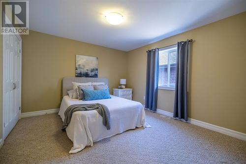 49 Newcastle Drive, Sarnia, ON - Indoor Photo Showing Bedroom