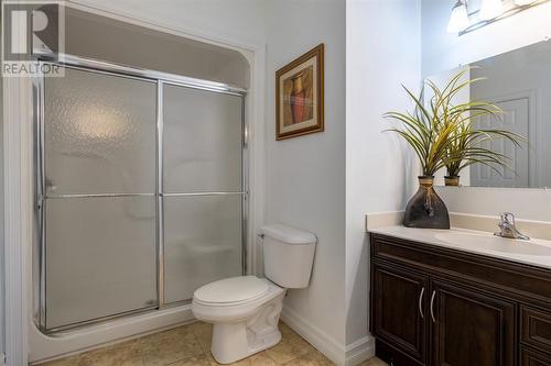 49 Newcastle Drive, Sarnia, ON - Indoor Photo Showing Bathroom