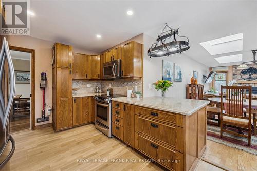 173 Maple Street, Uxbridge, ON - Indoor Photo Showing Kitchen