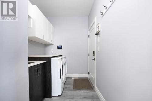 264 Rue Cheval Noir, Tobiano, BC - Indoor Photo Showing Laundry Room