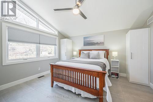 9 Heather Avenue, Guelph, ON - Indoor Photo Showing Bedroom
