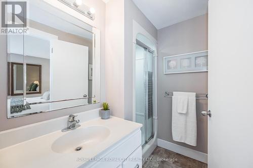 9 Heather Avenue, Guelph, ON - Indoor Photo Showing Bathroom