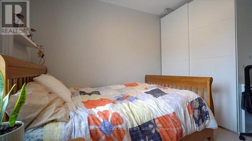 4182 Prudham Ave, Burlington, ON - Indoor Photo Showing Bedroom