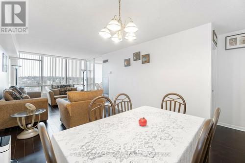 #1009 -26 Hanover Rd, Brampton, ON - Indoor Photo Showing Dining Room
