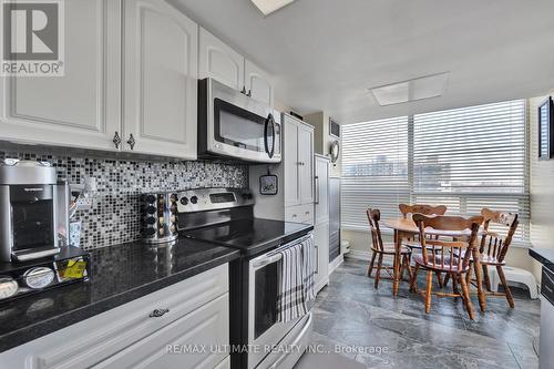 #901 -75 King St E, Mississauga, ON - Indoor Photo Showing Kitchen