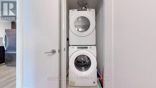 #805 -3220 Sheppard Ave, Toronto, ON - Indoor Photo Showing Laundry Room