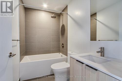 3202 - 55 Mercer Street, Toronto, ON - Indoor Photo Showing Bathroom