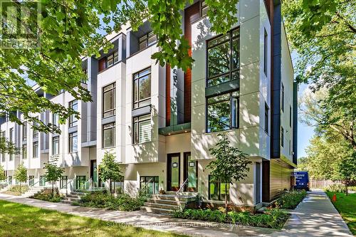 19 Flax Field Lane, Toronto, ON - Outdoor With Facade