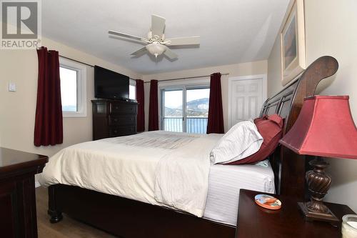 3181 Eagle Bay Road, Eagle Bay, BC - Indoor Photo Showing Bedroom