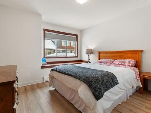 21-156 Clearview Road, Apex Mountain, BC - Indoor Photo Showing Bedroom