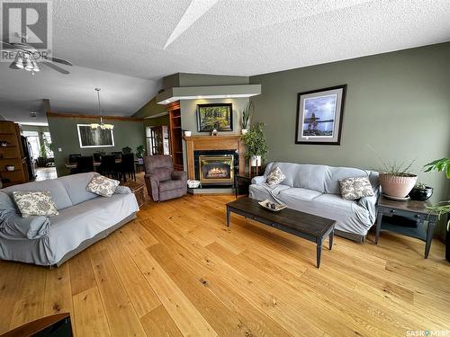 507 Highland Drive, Swift Current, SK - Indoor Photo Showing Living Room With Fireplace