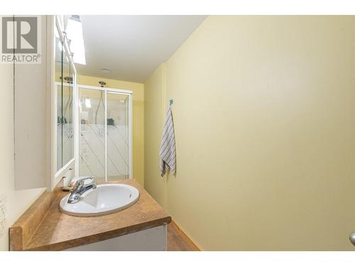 309 Hemlock Crescent S, Sicamous, BC - Indoor Photo Showing Bathroom