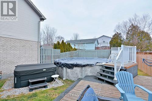 9 Tanner Dr, London, ON - Outdoor With Above Ground Pool With Exterior