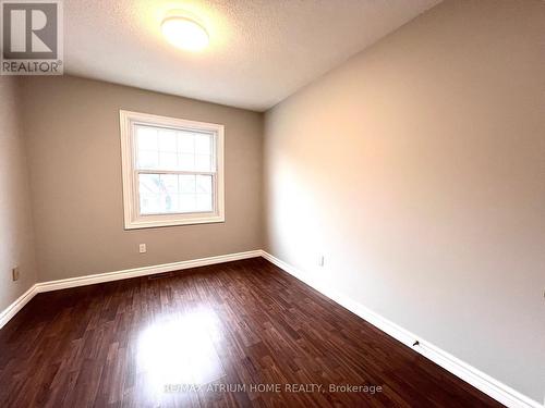 U 21 1570 Richmond St, London, ON - Indoor Photo Showing Other Room