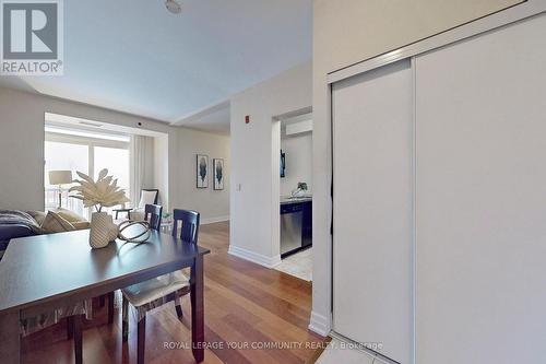 #205 -15450 Yonge St, Aurora, ON - Indoor Photo Showing Other Room