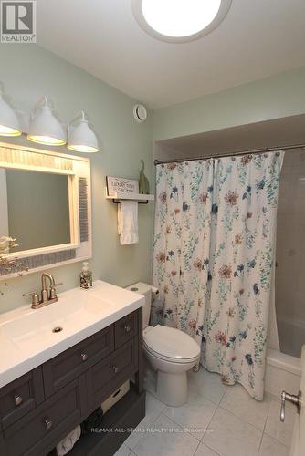 27 Hillview Drive, Kawartha Lakes, ON - Indoor Photo Showing Bathroom