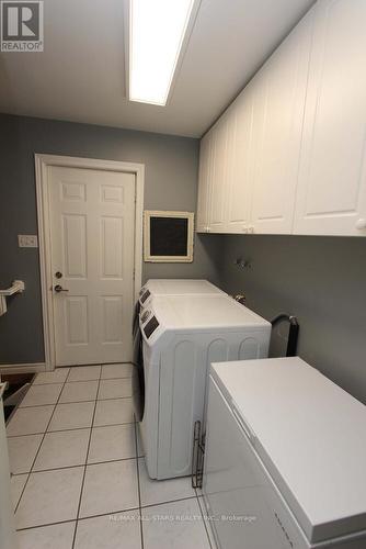 27 Hillview Dr, Kawartha Lakes, ON - Indoor Photo Showing Laundry Room