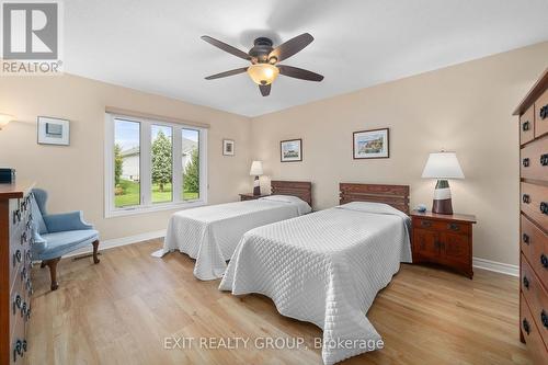 25 Aletha Dr, Prince Edward County, ON - Indoor Photo Showing Bedroom