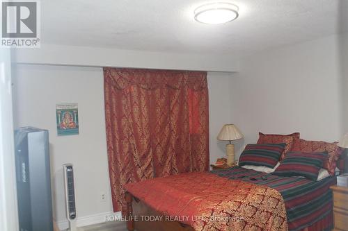 68 Simmons Blvd, Brampton, ON - Indoor Photo Showing Bedroom