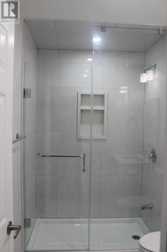 68 Simmons Blvd, Brampton, ON - Indoor Photo Showing Bathroom