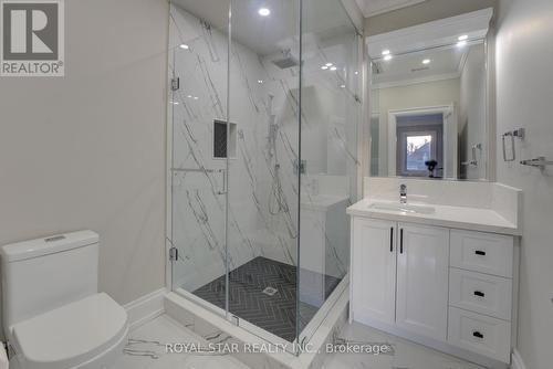 595 Kleinburg Summit Way, Vaughan, ON - Indoor Photo Showing Bathroom