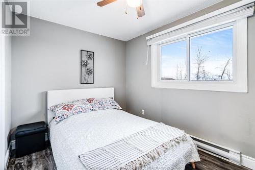 209 Cotterie Park, Leamington, ON - Indoor Photo Showing Bedroom