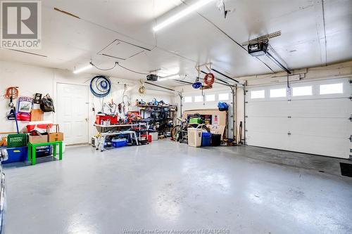 209 Cotterie Park, Leamington, ON - Indoor Photo Showing Garage