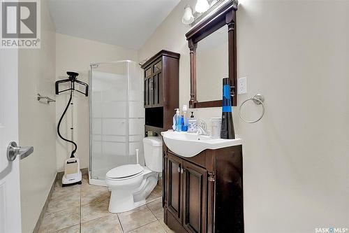 538 East Hampton Boulevard, Saskatoon, SK - Indoor Photo Showing Bathroom