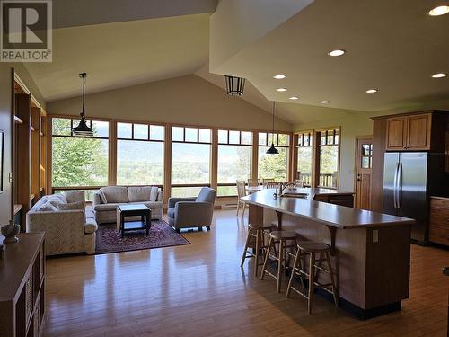 3244 Old Babine Lake Road, Smithers, BC - Indoor Photo Showing Kitchen
