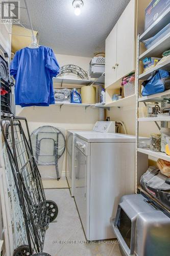 #307 -2228 Trafalgar St, London, ON - Indoor Photo Showing Laundry Room