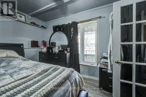 200 Park St, Chatham-Kent, ON - Indoor Photo Showing Bedroom