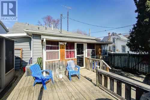 200 Park St, Chatham-Kent, ON - Outdoor With Deck Patio Veranda With Exterior