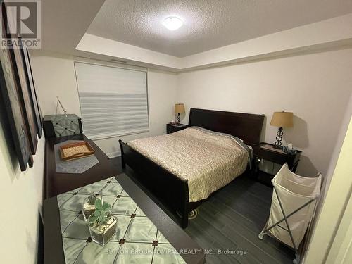 #630 -2480 Prince Michael Dr, Oakville, ON - Indoor Photo Showing Bedroom