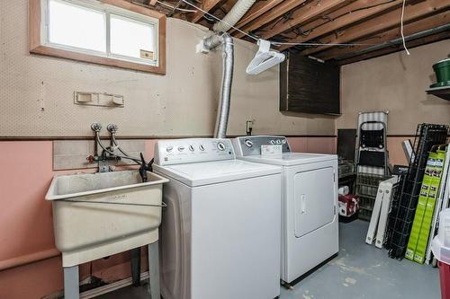 81 Loraine Drive, St. Catharines, ON - Indoor Photo Showing Laundry Room