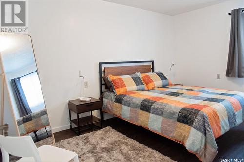 113-115 2Nd Avenue Ne, Hodgeville, SK - Indoor Photo Showing Bedroom